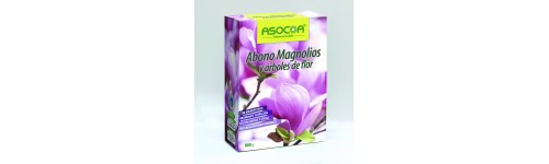 Abono plantas grandes de jardín